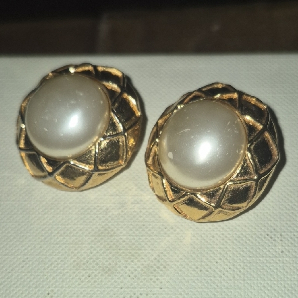 CHANEL Gold and Pearl Stud Earrings